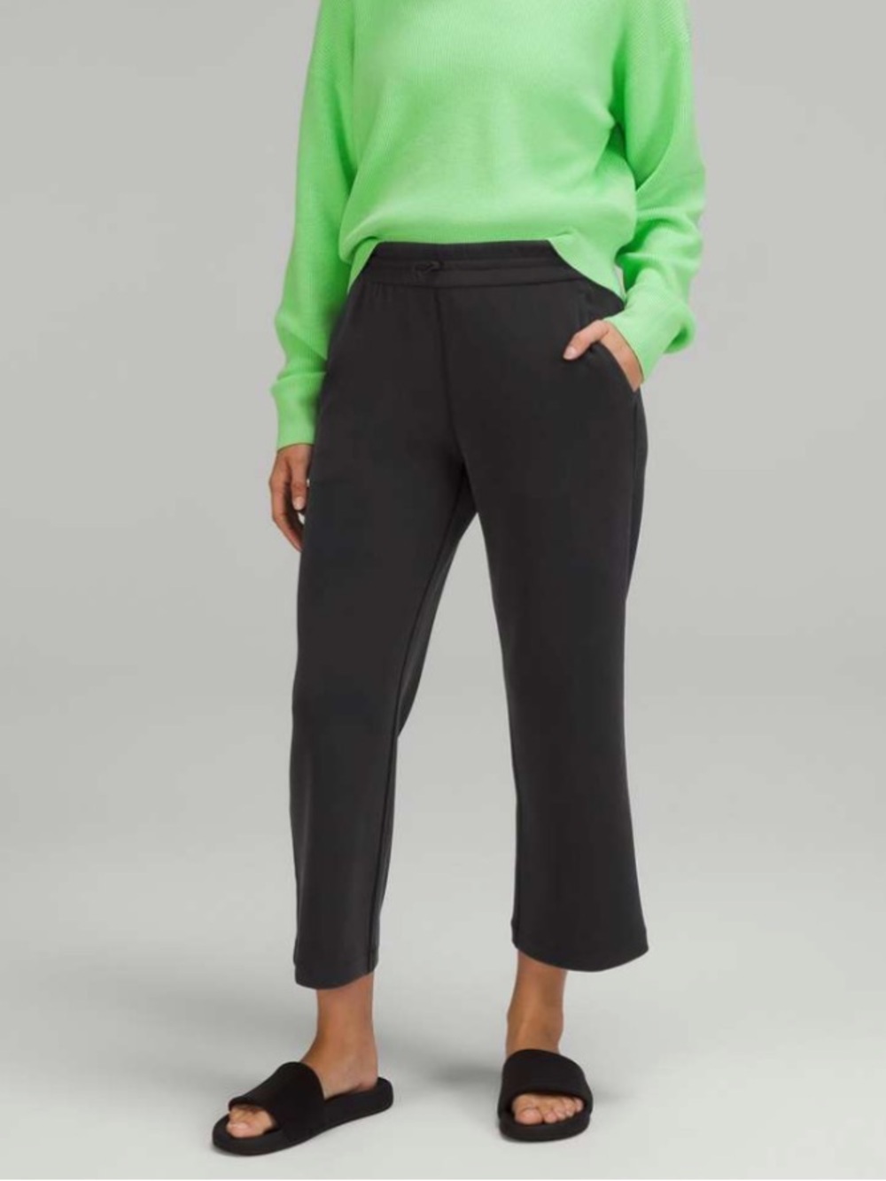 Lululemon Softstreme High-Rise Straight Leg Crop Black Peach-Fuzz Pockets Ankle